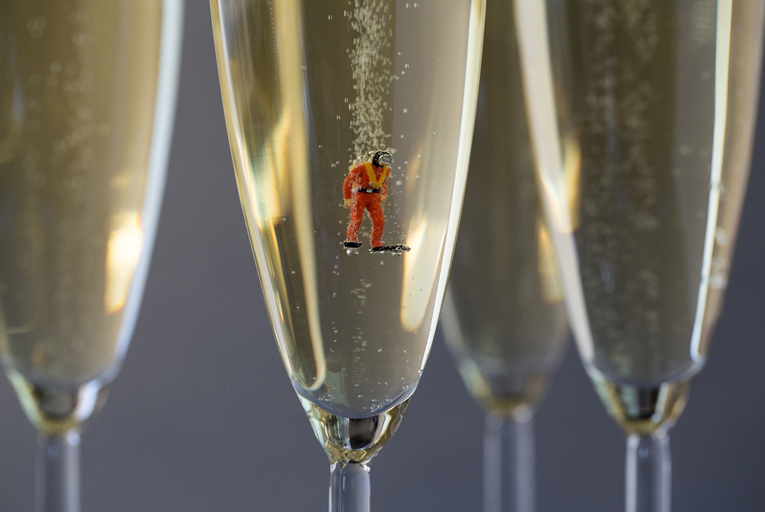 Christopher Boffoli: Champagne Scuba, 2014, Archival pigment ink print on metallic paper
