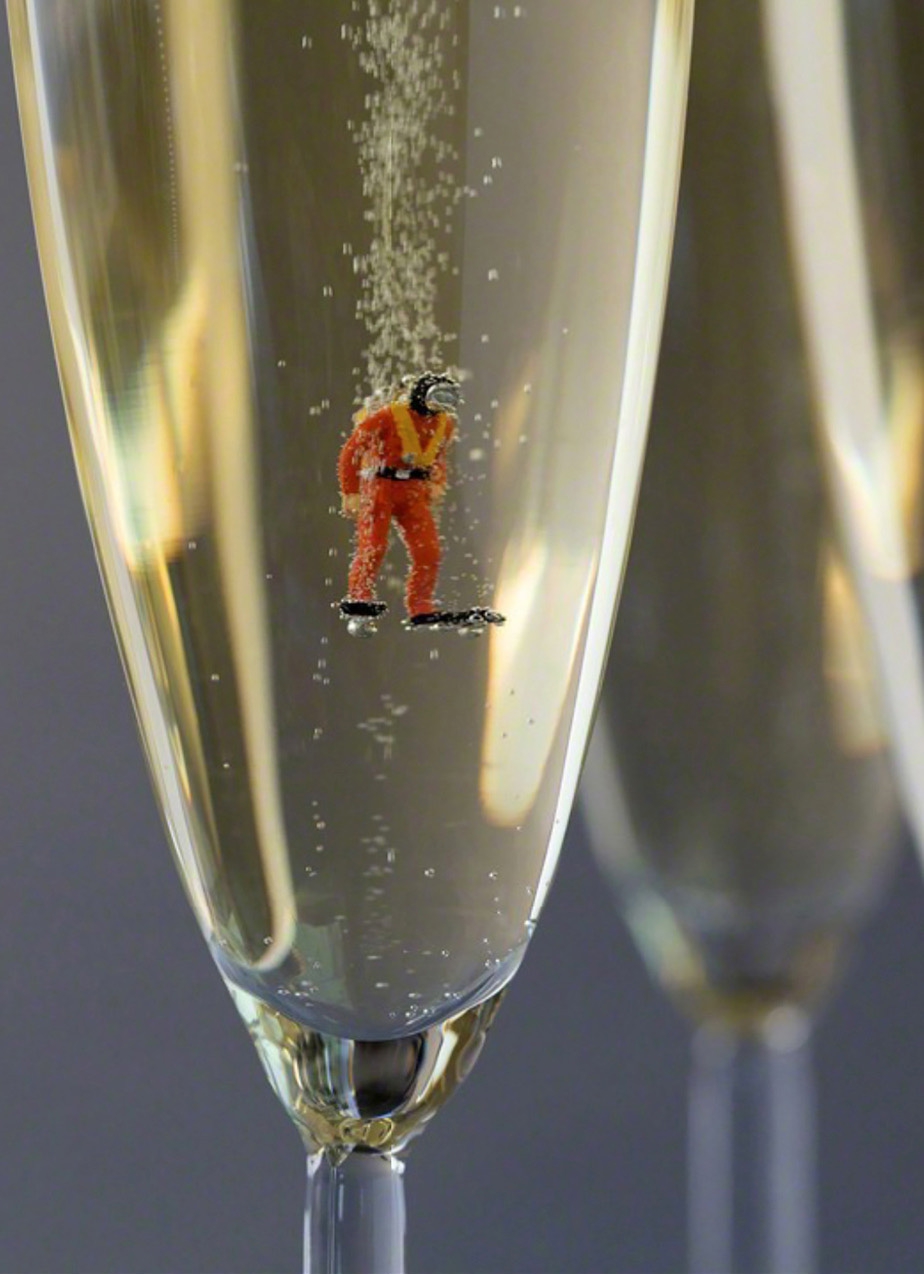Christopher Boffoli: Champagne Scuba (Vertical), 2014, Archival pigment ink print on metallic paper