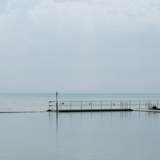 (9451) Piscine De Mer Saint Pair Sur Mer -- Jessica Cantlin