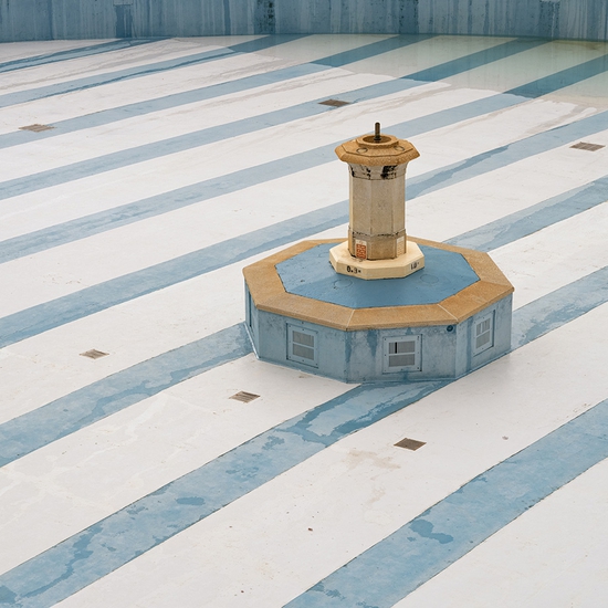 (9453) Tinside Lido -- Jessica Cantlin