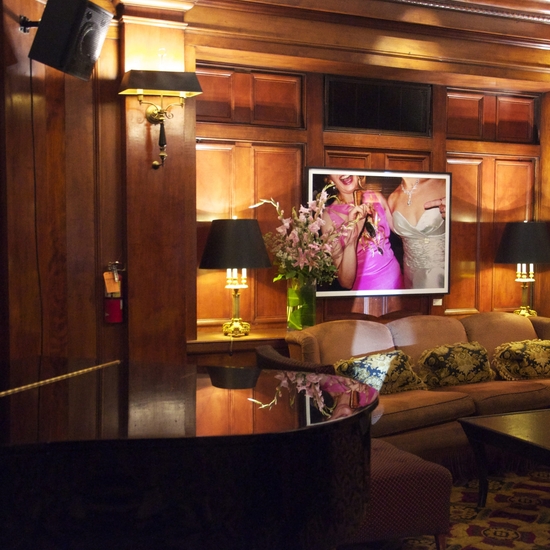 Installation of 'Erection Ring' at the Sorrento Hotel