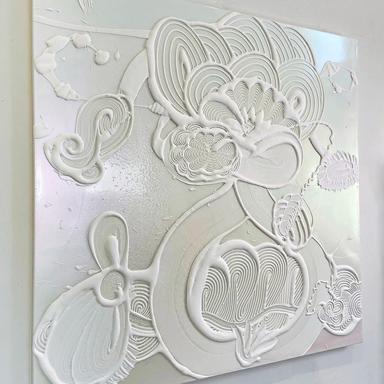 Sideview of "Iridescent White Painting (Marguerite)"