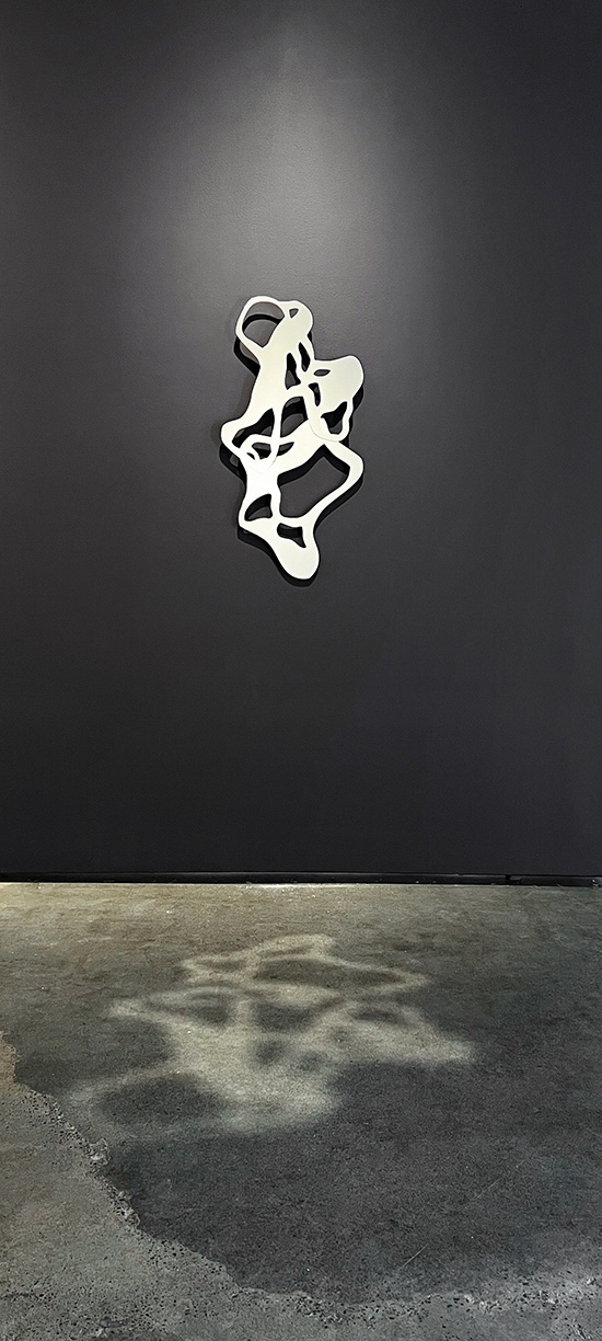 Andreas Kocks: Ariel (#2211V), 2022, Polished stainless steel, 36.25 x 19 x 1.25 inches