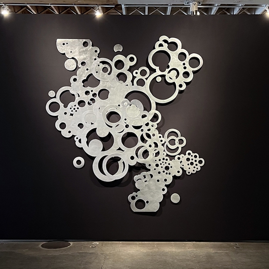 Andreas Kocks: Dschinn (#2122A), 2021, Aluminum on watercolor paper, 92.5 x 82.5 x 2 inches