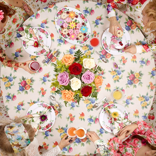 Margeaux Walter: In Bloom, 2015, Archival pigment, 40 x 40 inches